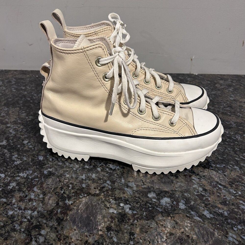 Converse Run Star Hike Platform Leather High Top Shoe Women's Shoes Size 7.5
